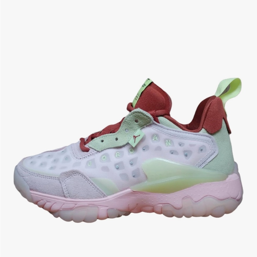 Women’s, Jordan Delta 2 Sneakers